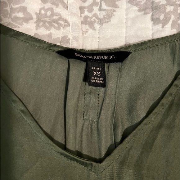 Satin green camisole top - Picture 3 of 3